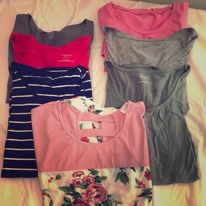 Lot of 7 short sleeve maternity shirts 👚 Medium